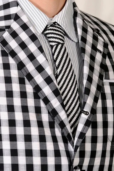 Look 75